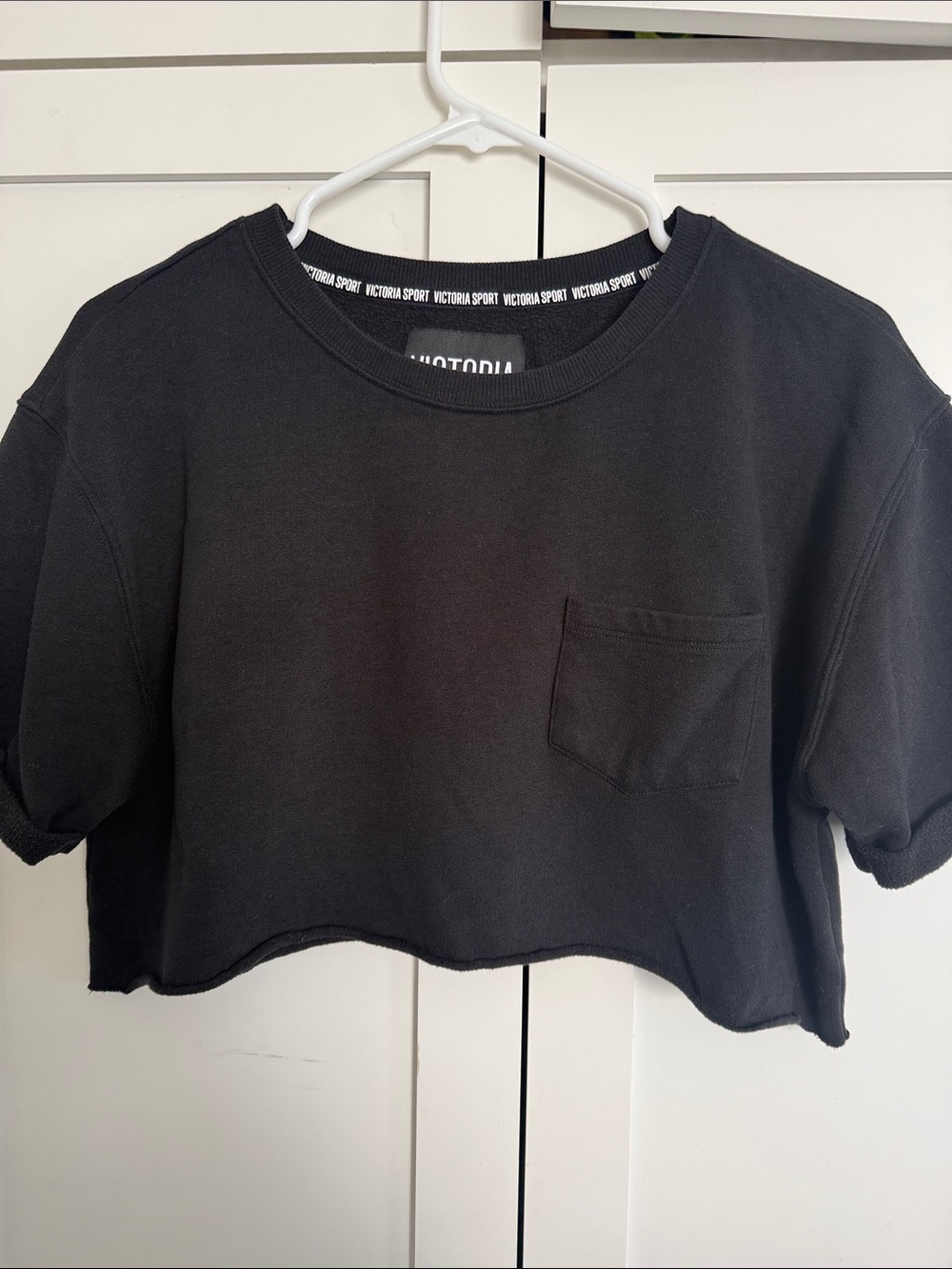 Victoria Sport Black Cropped Pocket Sweatshirt